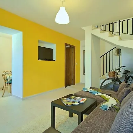 Βίλα Rustical Monspinosa *