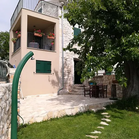 Rustical Monspinosa Villa Dracevac