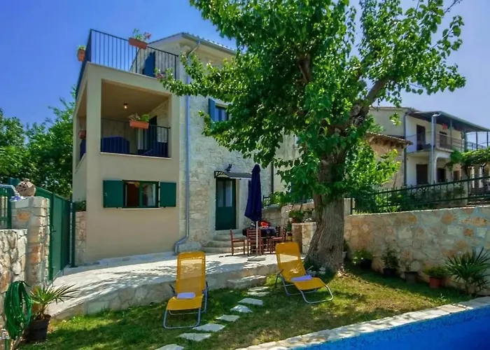 Rustical Monspinosa Dracevac