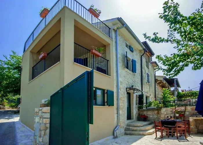 Rustical Monspinosa Villa Dracevac