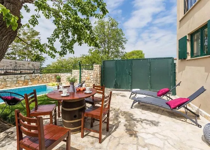 Rustical Monspinosa Villa *